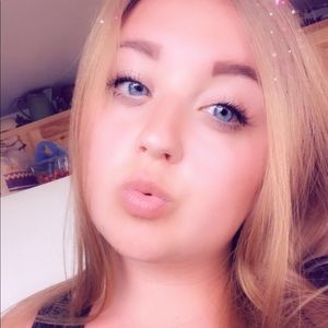 Meet your Posher, Chloey